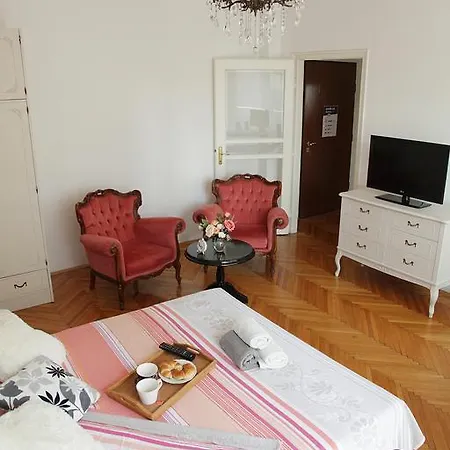 London Apartment Βελιγράδι Δωμάτιο φωτογραφία